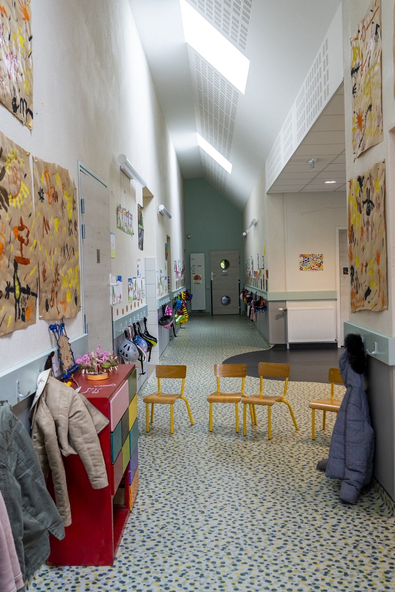 Scuola realizzata da Jean-Louis Chereau vista attraverso le foto di Laurent Pauleau