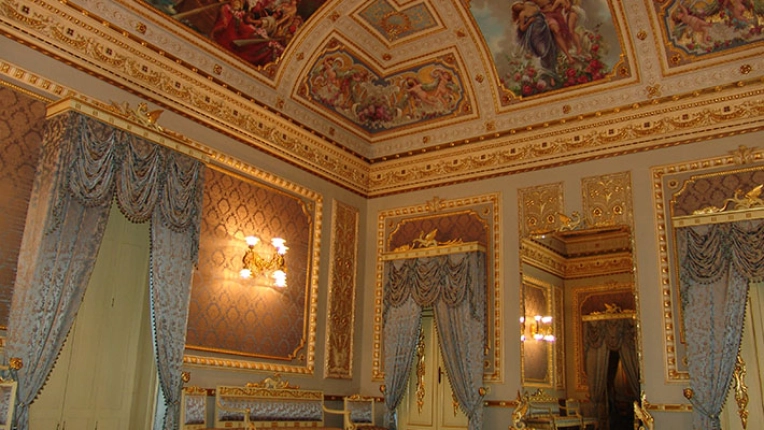 Restoration, Classic, Traditional