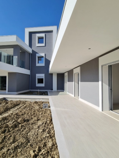 Roof Extension, Multi-unit Residential Buildings, Renovation