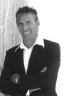 alt=